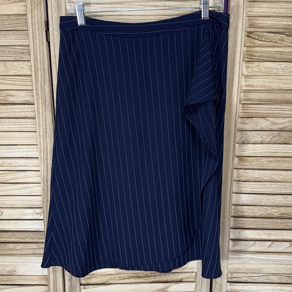 Banana Republic Dresses & Skirts - Banana Republic Navy  & White Striped A-Line Skirt Size 6